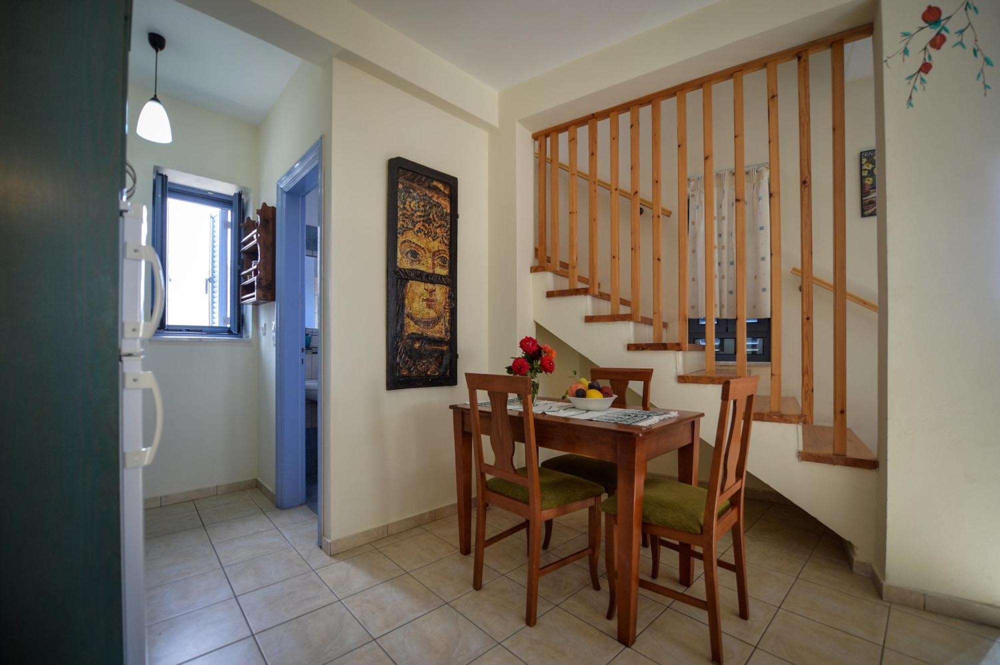 Taletos Apartments Stoúpa Eksteriør billede