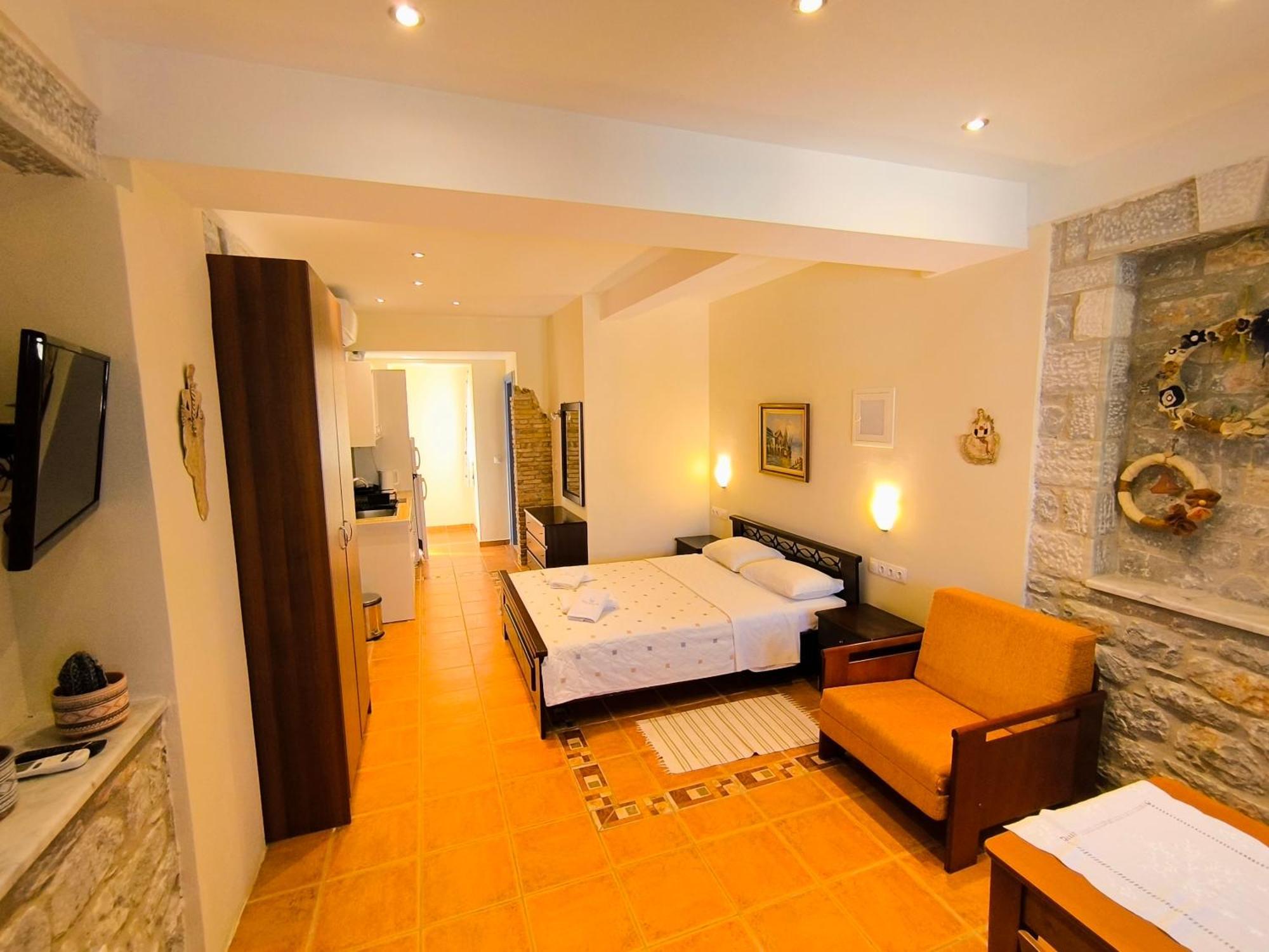 Taletos Apartments Stoúpa Eksteriør billede