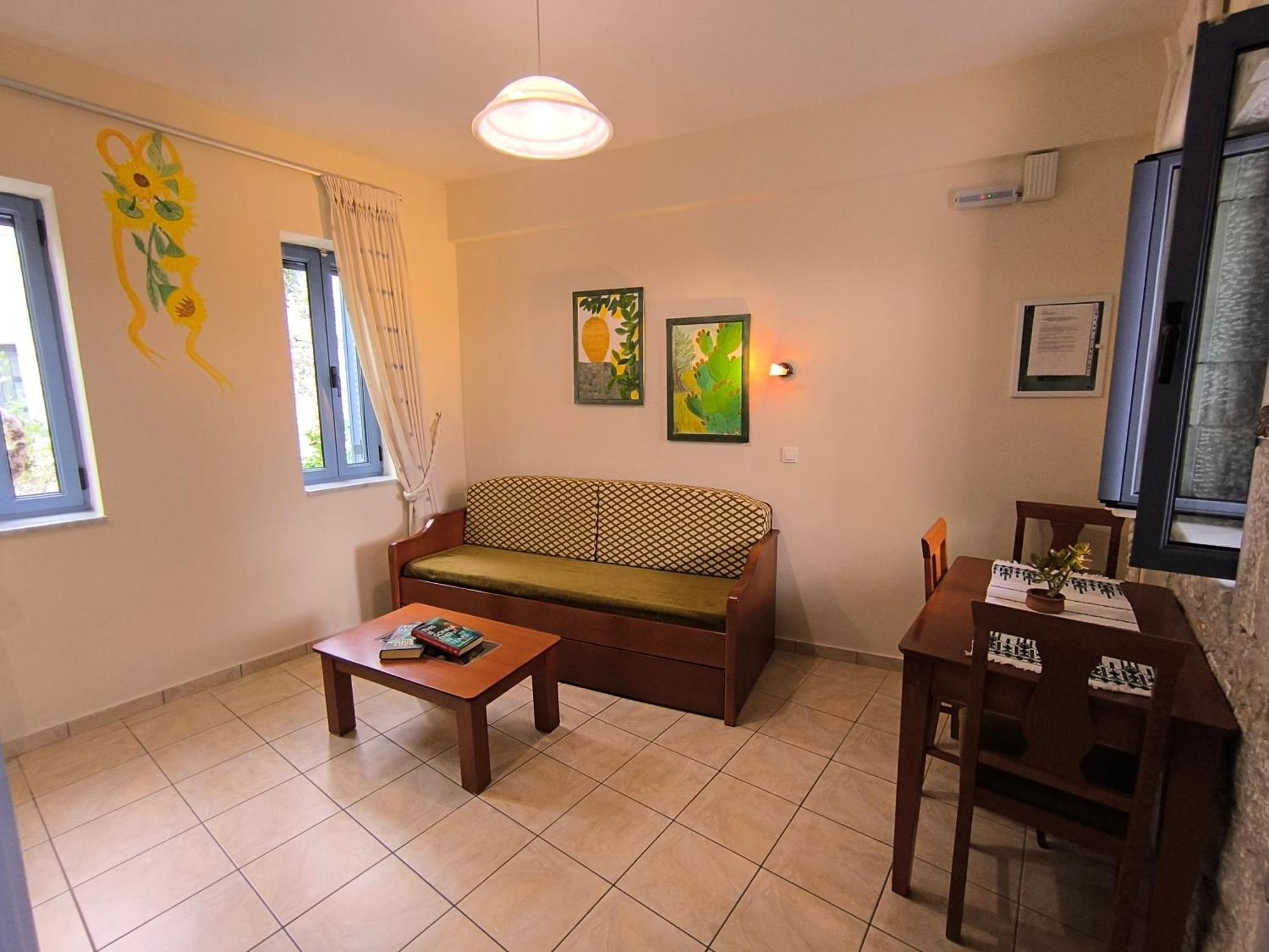 Taletos Apartments Stoúpa Eksteriør billede